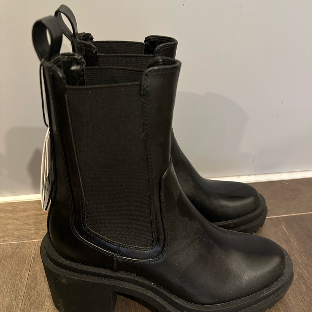 Zara Black Heeled Boots for Women
